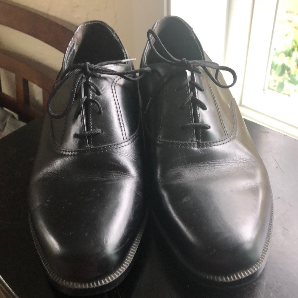 Florsheim black lace dress shoes size 7.5 size 3E